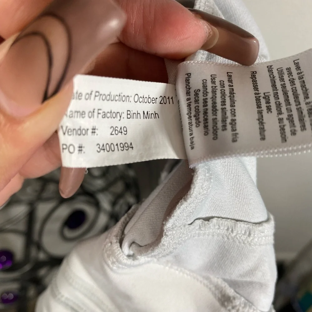 ALO off white athletic zip up jacket size S